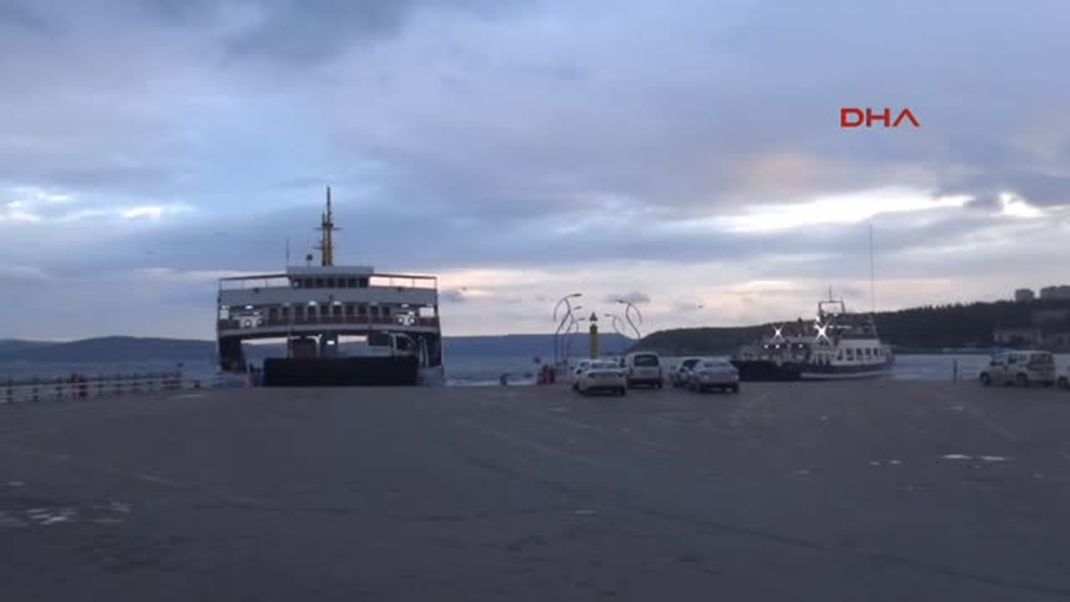 Çanakkale\'de Feribot Seferleri Bugün de Iptal Edildi