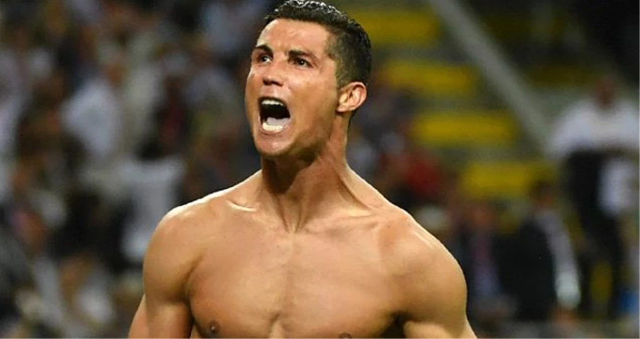 Cristiano Ronaldo\'nun Menajeri: Çin\'den Yıllık 100 Milyon Euro\'luk Teklif Aldık