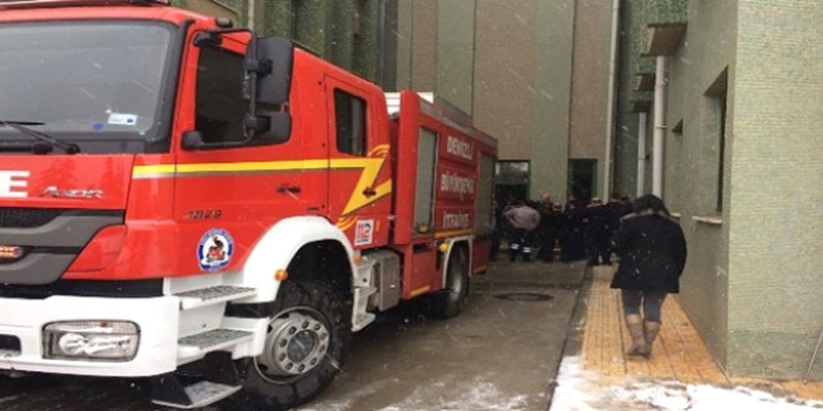 Denizli\'de Servergazi Devlet Hastanesinde Yangın