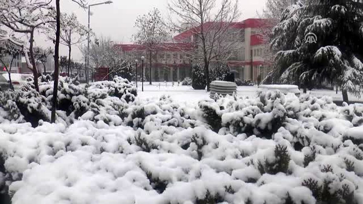 Düzce\'de Sis ve Kar Yağışı