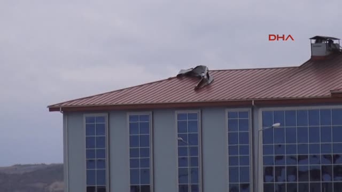 Edirne\'de Şiddetli Rüzgar Etkili Oldu