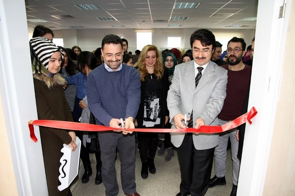 Eğitim Fakültesi Final Sergisi ve Dinletisi Programı Yapıldı