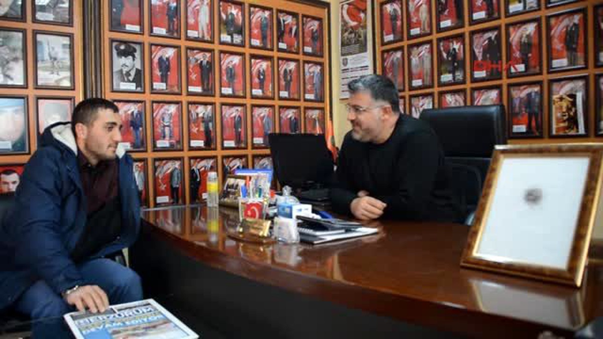 Erzurum Şehit Annesinin Saçları Tablo Oldu