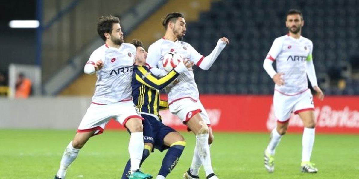 Galatasaray\'ın İstediği İsme Beşiktaş Kancası!