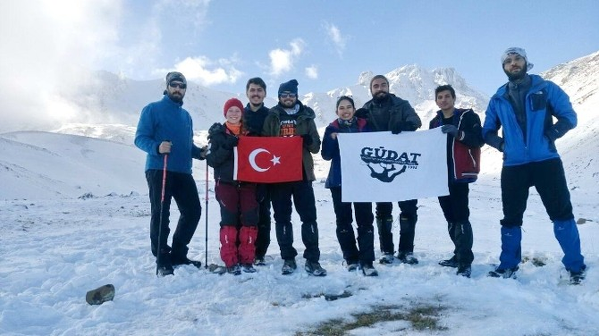 Güdat Erciyes Zirvesinde Gaziantep\'in Kurtuluşunu Andı