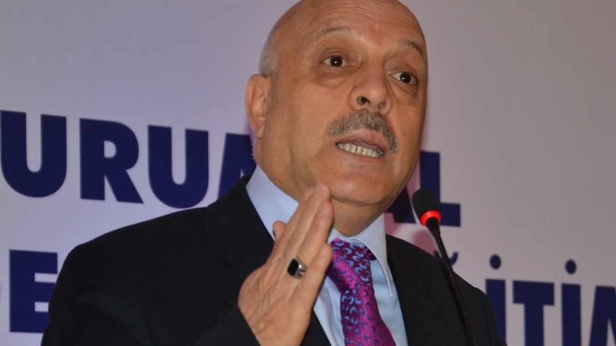 Hak-İş\'ten Halepliler İçin Yardım Tırı