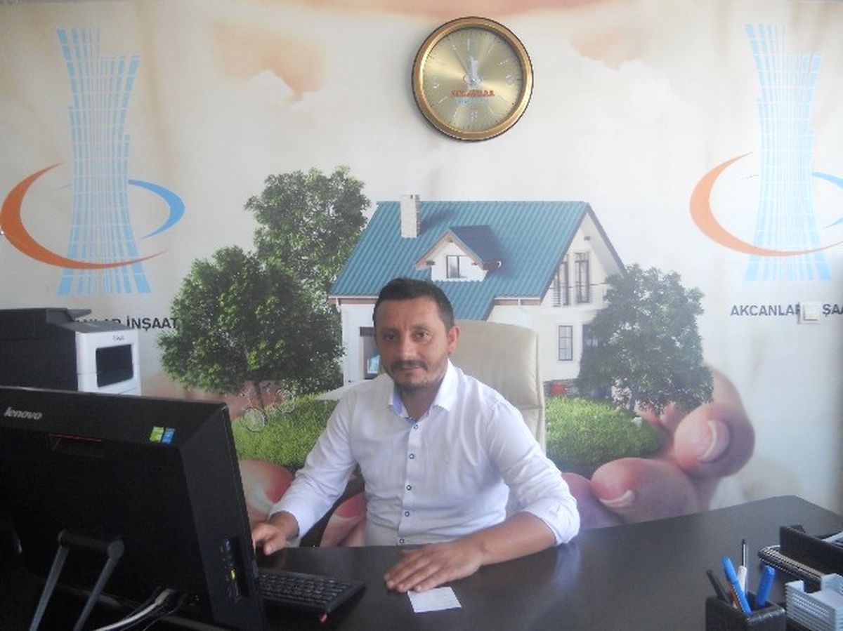 İş Adamı Akcan, 2017 Yılının Barış ve Huzur Getirmesini Diledi
