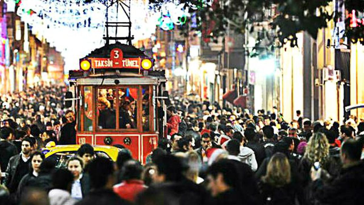 İstanbul\'da Yılbaşı Hazırlıkları