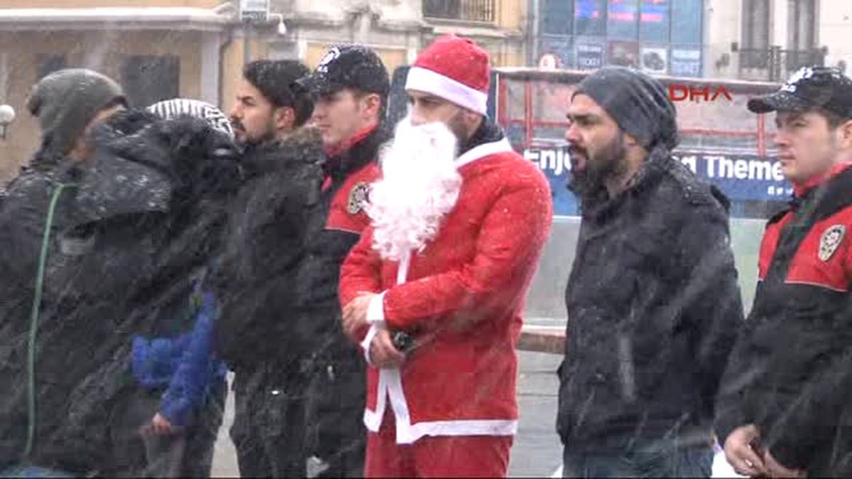 Istanbul\'daki Yılbaşı Önlemleri Taksim\'de Açıklandı