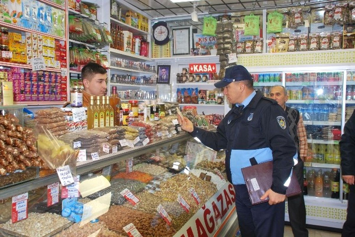 İzmit\'te İşyerleri Yılbaşı Öncesinde Denetlendi