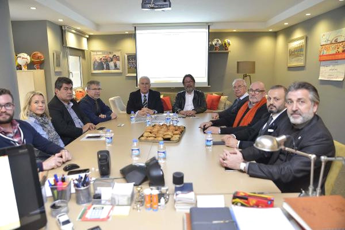 İzvak Yönetimi Göztepe\'yi Ziyaret Etti