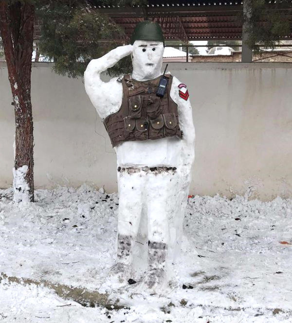 Jandarma ve Polis Kardan Adamlar