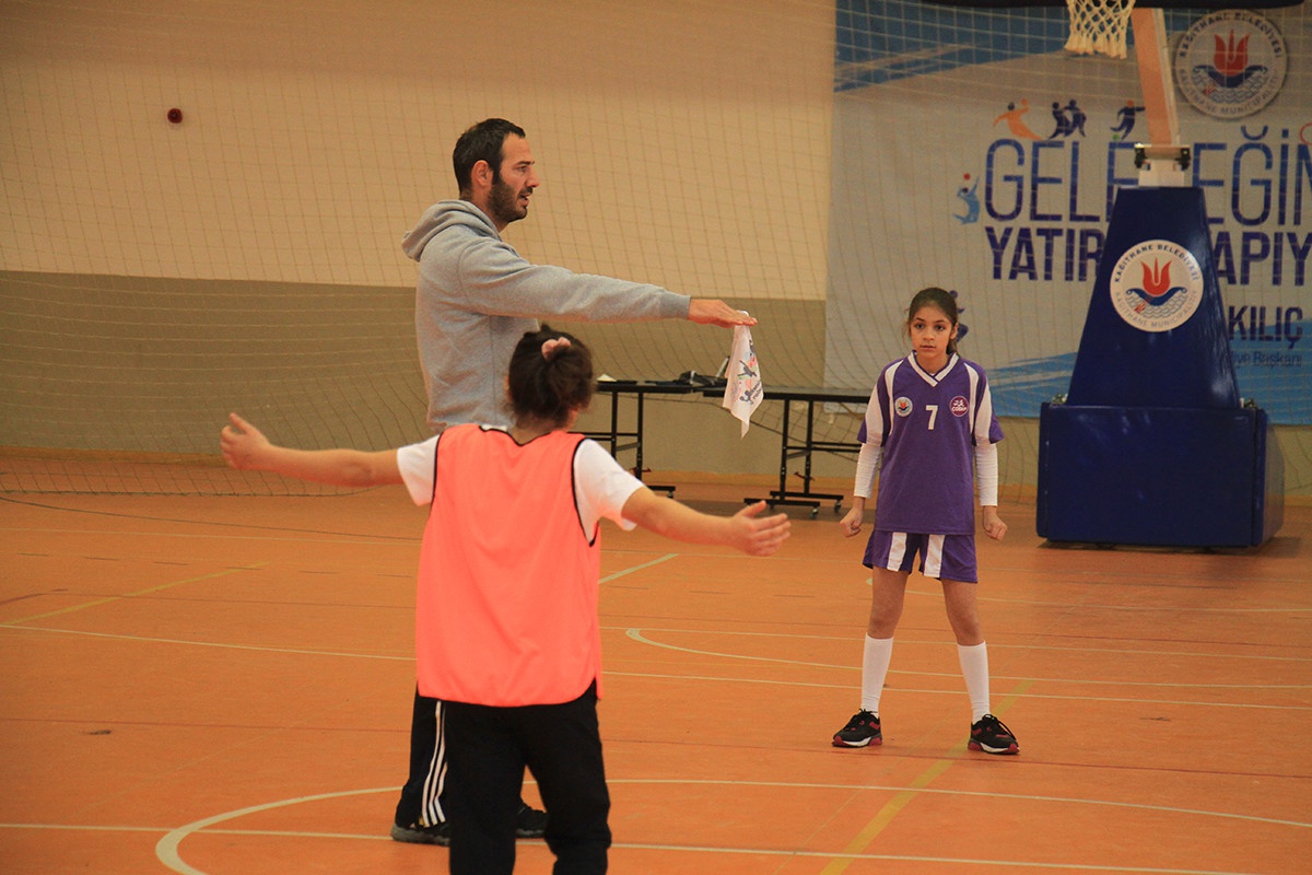 Kağıthane\'de Spor Şenlikleri Başladı