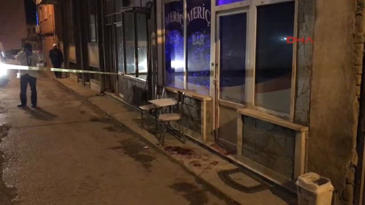 Keşan\'da Alkollü Mekan Işleten 2 Kardeşe Pompalı Saldırı: 1 Ölü, 1 Yaralı