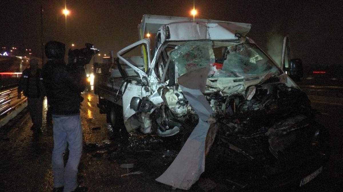 Kocaeli\'de Trafik Kazası: 1 Yaralı