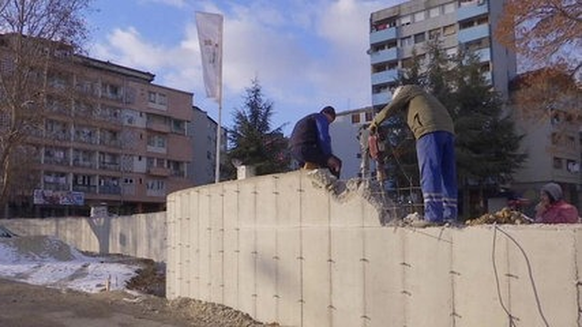 Kosova\'daki \'Ayrılık Duvarı\' Meclis Kararıyla Yıkılacak