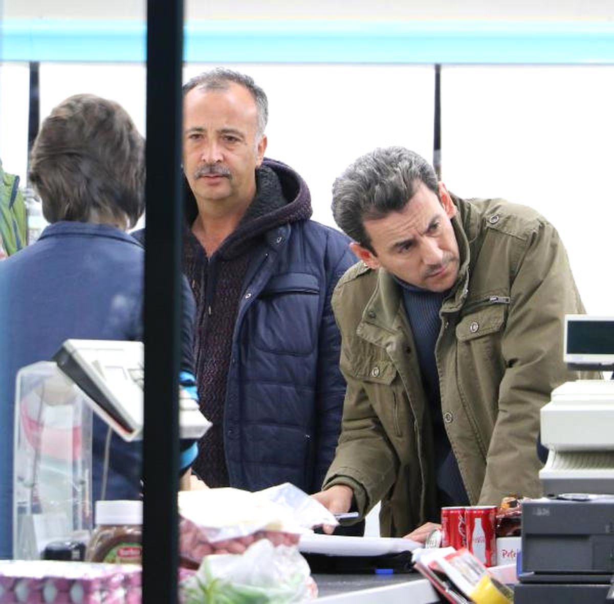 Maskeli Soyguncular 15 Bin Lira Çaldı