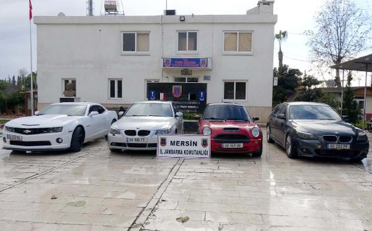 Mersin\'de Kaçak Otomobil Operasyonu