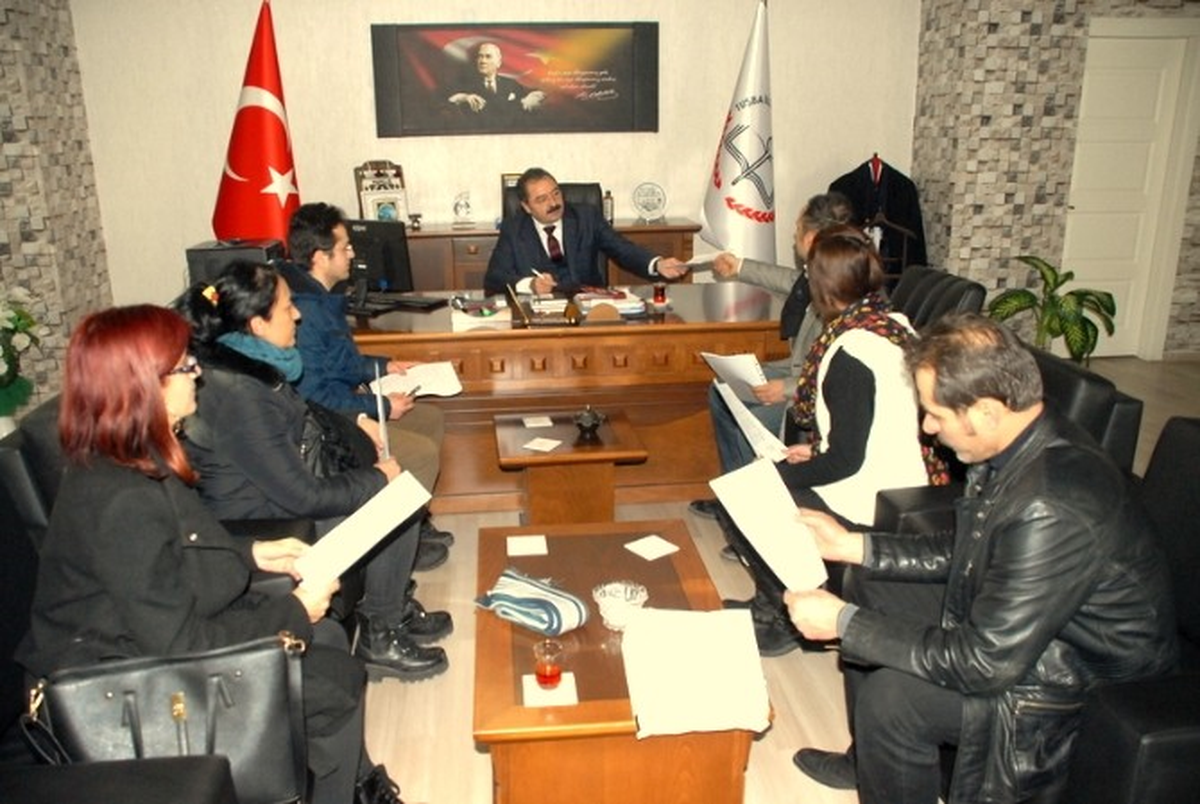 Sözleşmeli Öğretmenlerin Hizmet Sözleşmeleri Yenilendi