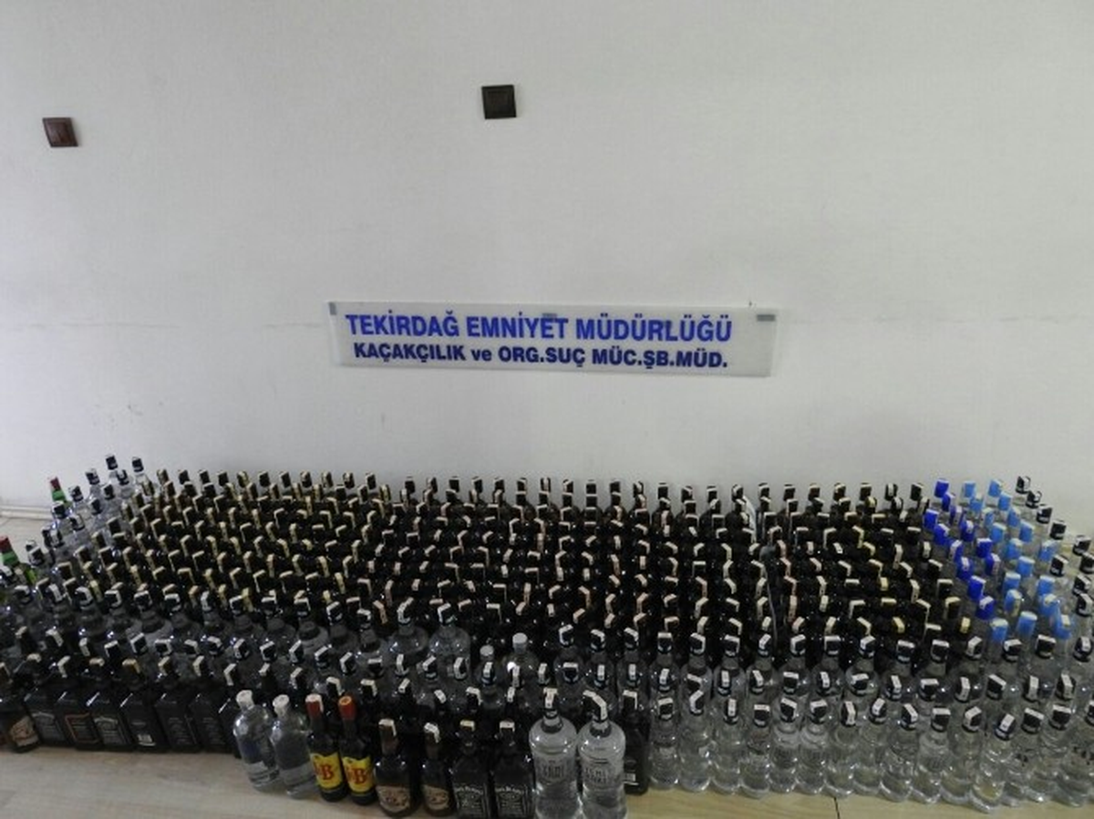 Tekirdağ\'da 586 Şişe İçki Ele Geçirildi