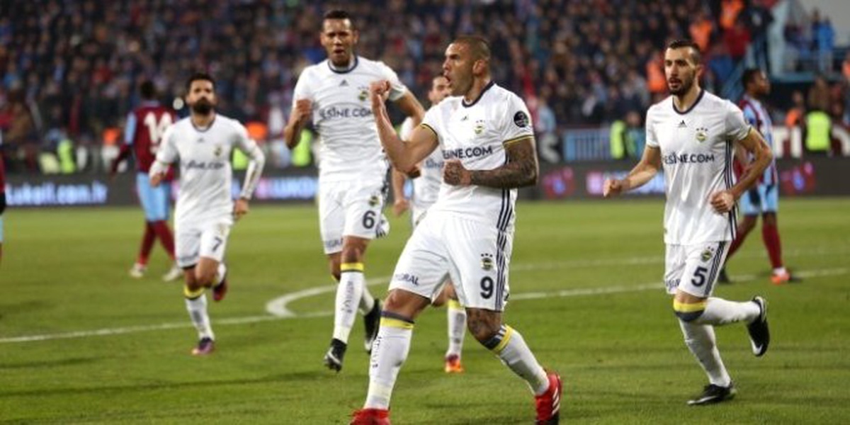Trabzonspor, Fenerbahçeli Futbolcuyu İstiyor!