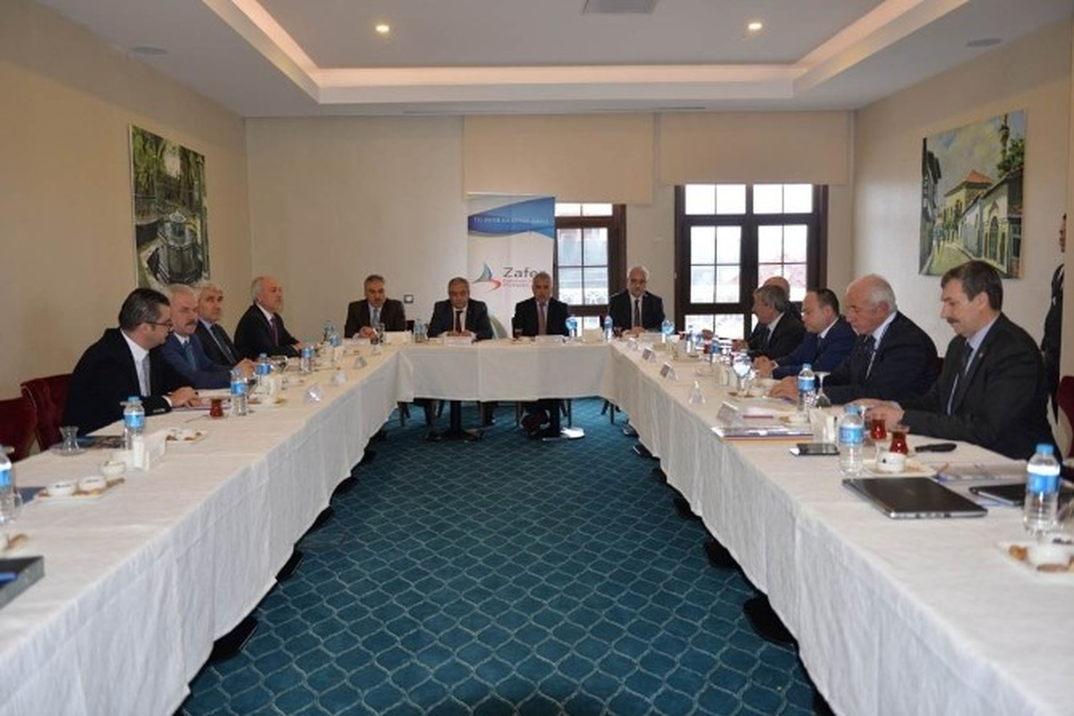 Zeka Kütahya\'da Toplandı