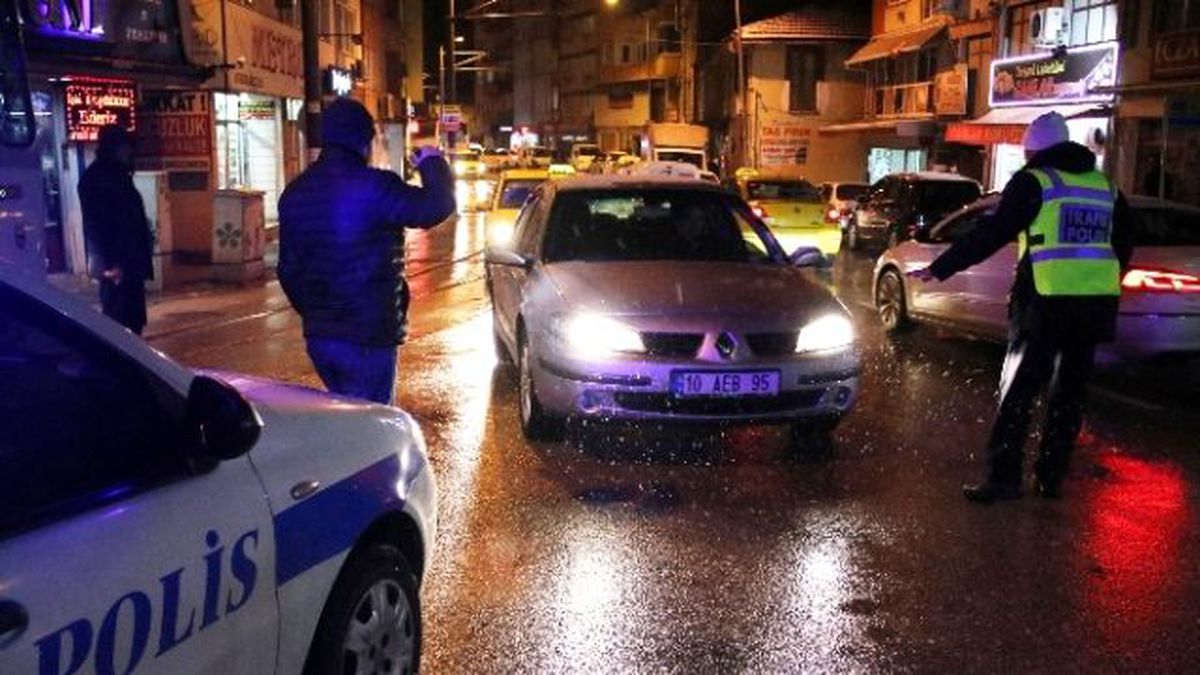 3 Bin 500 Polisli Huzur Operasyonda 65 Gözaltı