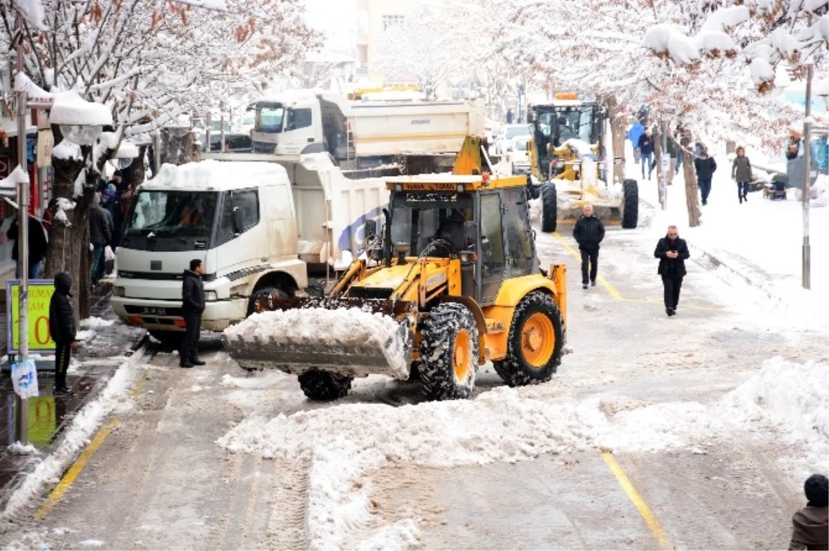 Aksaray Belediyesi\'nde Kar Alarmı