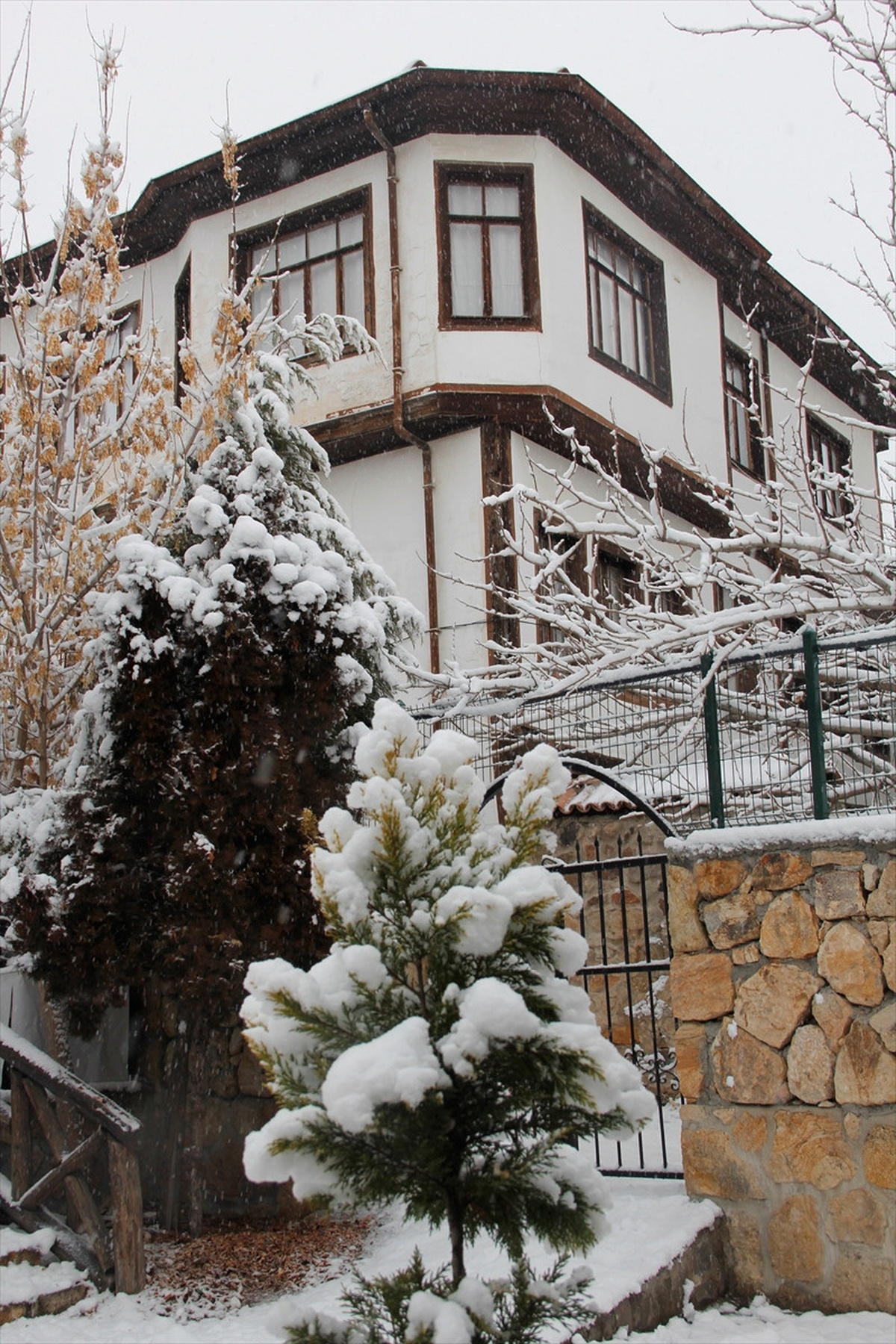 Beypazarı Beyaza Büründü