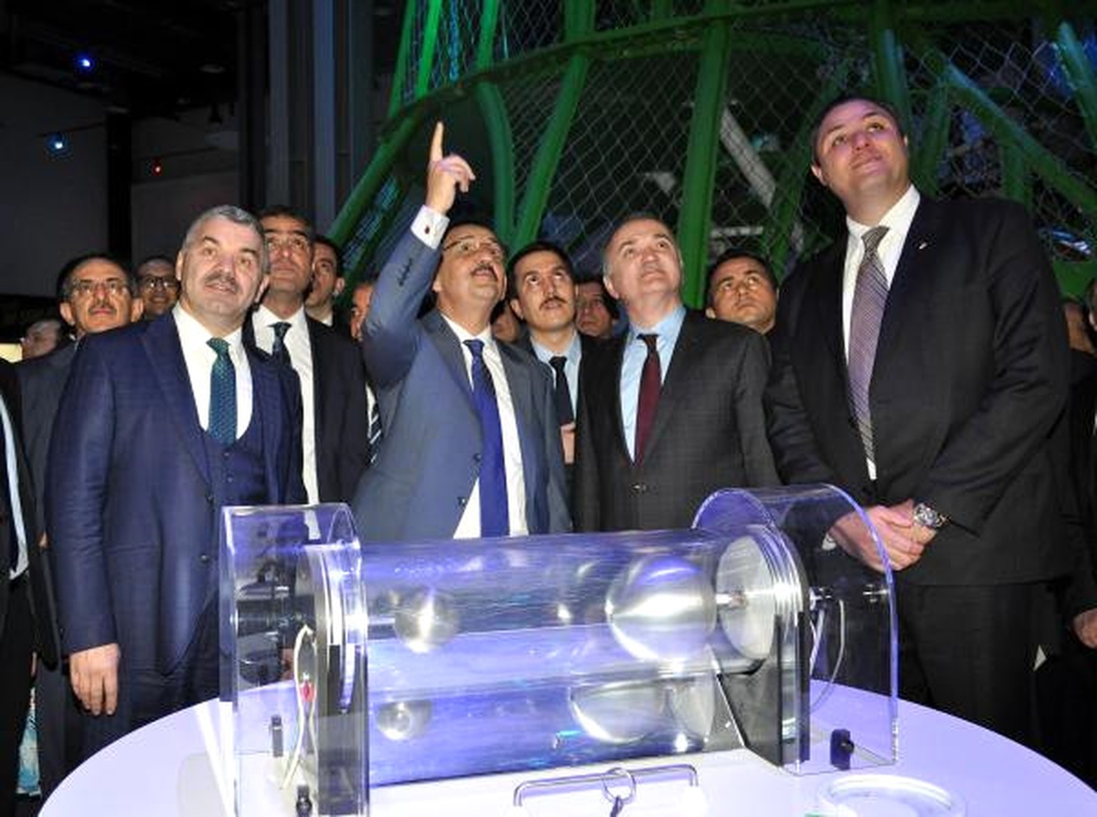 Bilim, Sanayi ve Teknoloji Bakanı Özlü Kayseri\'de (2)