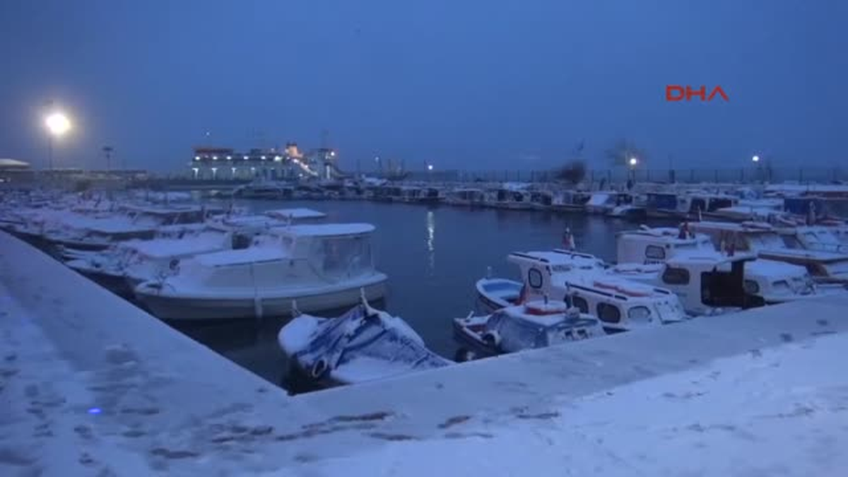 Çanakkale Yılın Son Gününde Beyaza Büründü