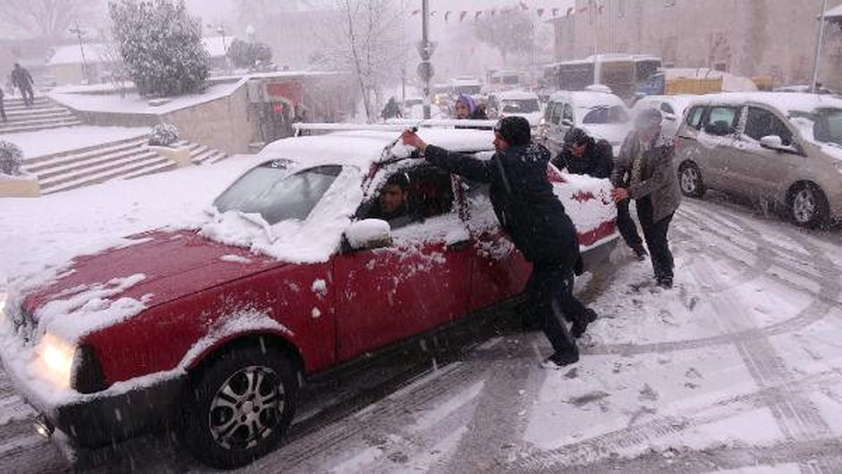 Edirne\'de 5 Santim Kar Hayatı Durdurma Noktasına Getirdi