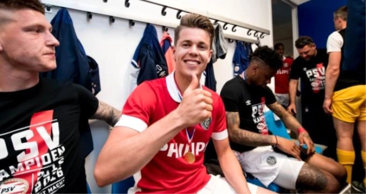 Fenerbahçe\'nin İstediği Marco Van Ginkel, PSV Eindhoven\'a Gitti