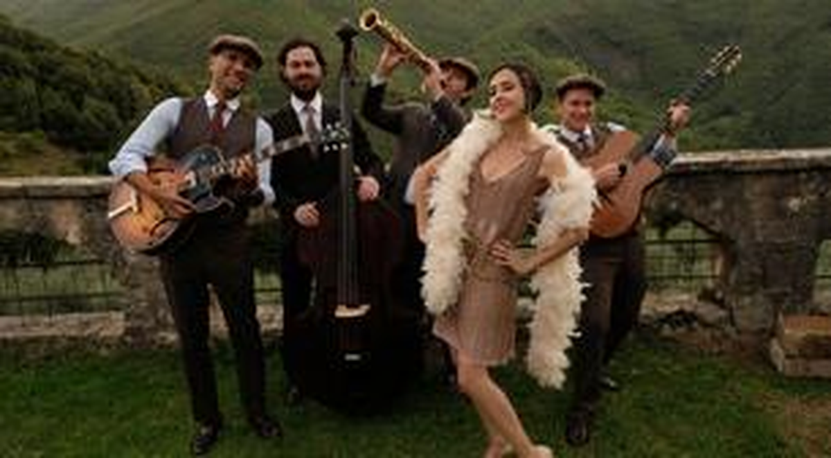 Flapper Swing ile Nostaljik Bir Yılbaşı Kutlaması