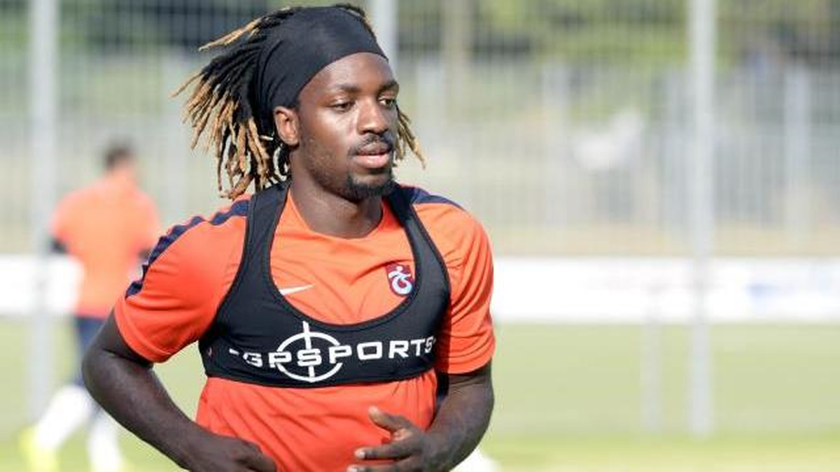 Galatasaray\'a Bir Darbe de Cavanda\'dan
