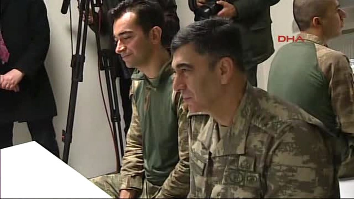 Gaziantep Oğuzeli Başbakan Yıldırım Askerlerle Birlikte Karavandan Yemek Yedi