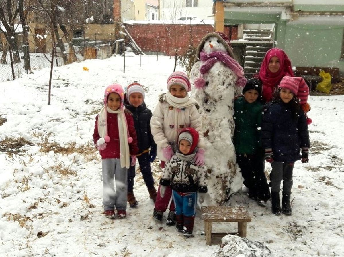 Gürün\'de Kar Kalınlığı 30 Santimetreye Ulaştı