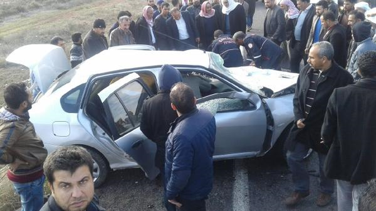 ?harran\'da İki Otomobil Çarpıştı: 6 Yaralı