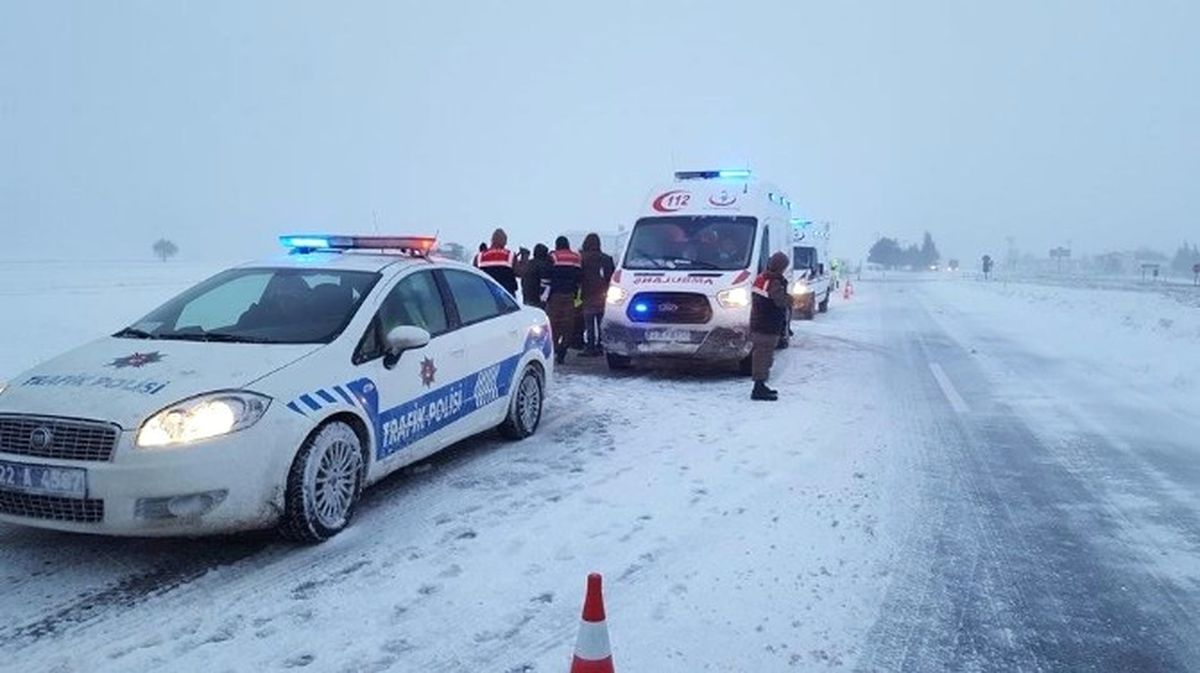 İşçi Servisi Takla Attı: 12 Yaralı