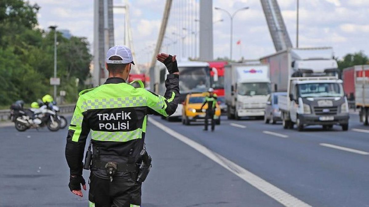 İstanbul\'da Bugün Bazı Yollar Trafiğe Kapatılacak