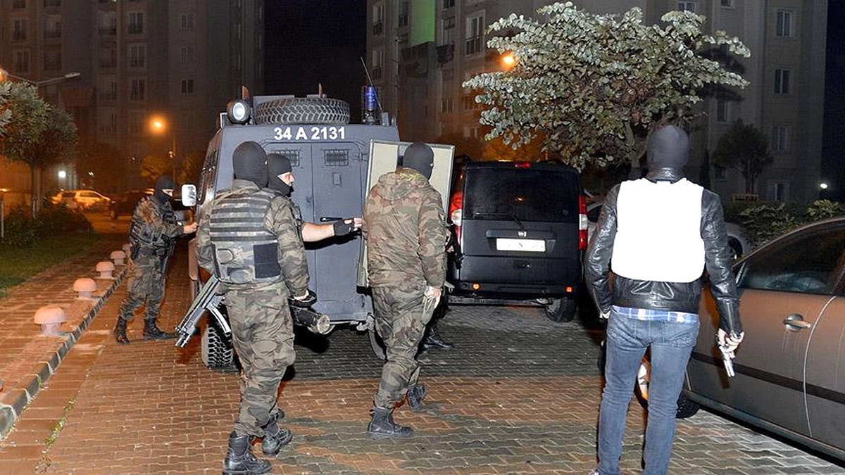 İstanbul\'da Terör Operasyonu: 12 Gözaltı