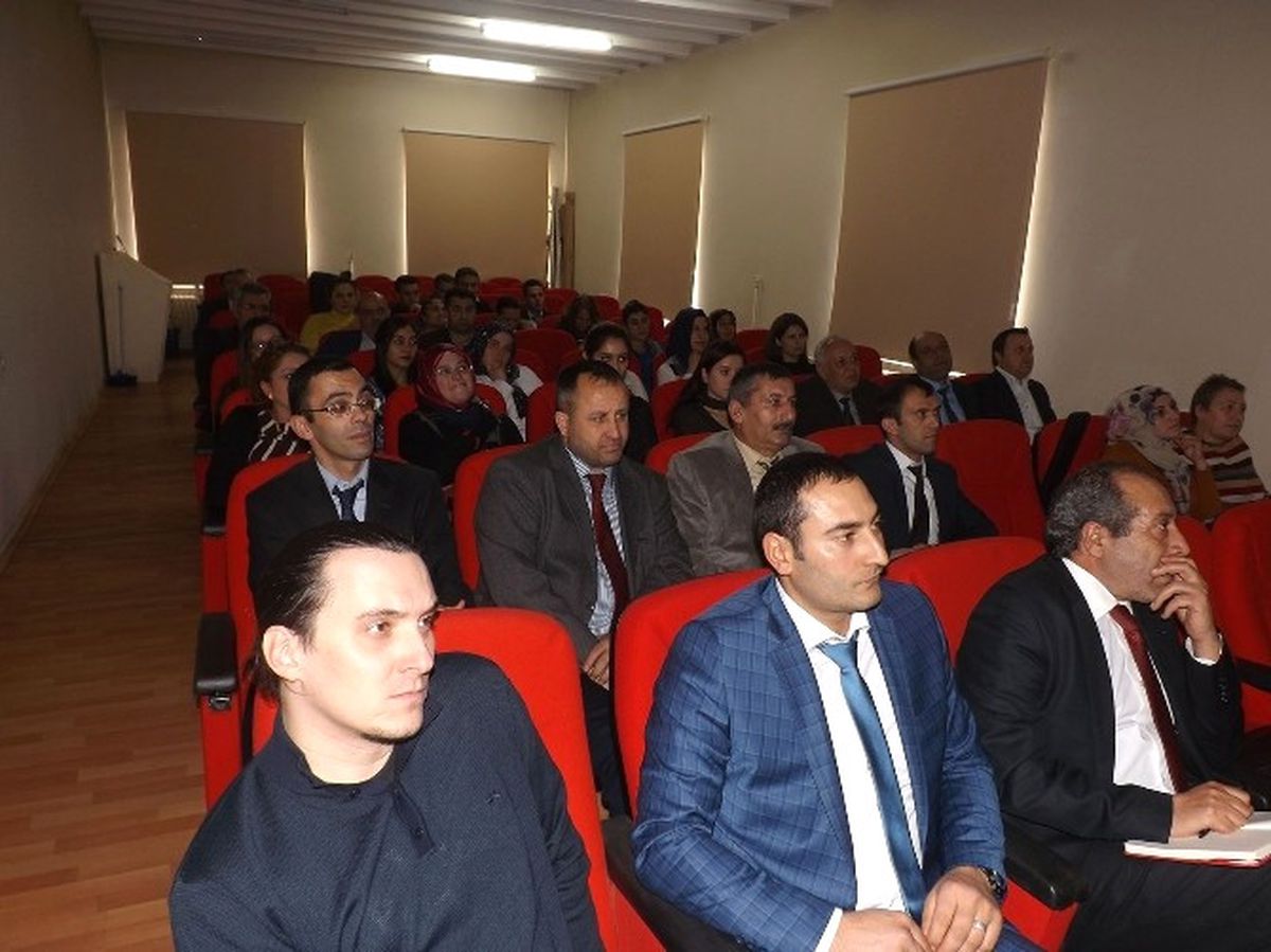Kars\'ta \'Bilgi Güvenliği Farkındalık\' Eğitimi