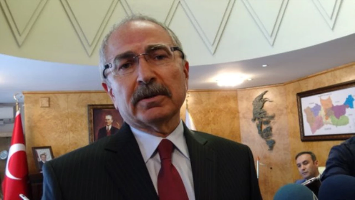 Mardin Valisi Yaman, Yeni Kimlik Kartı Başvurusunu Yaptı