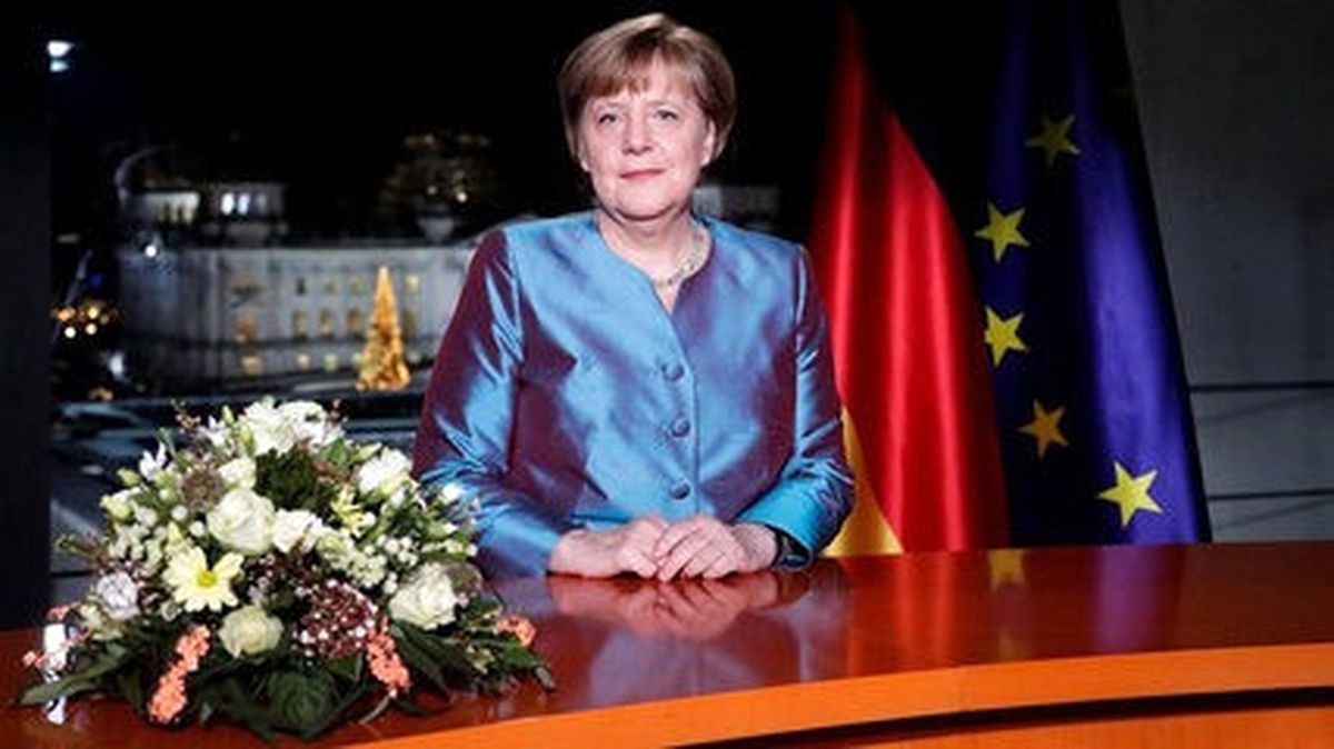 Merkel: 2016\'da Yaşananlar \'Dünya Alt Üst Olmuş\' Gibi İzlenim Bıraktı