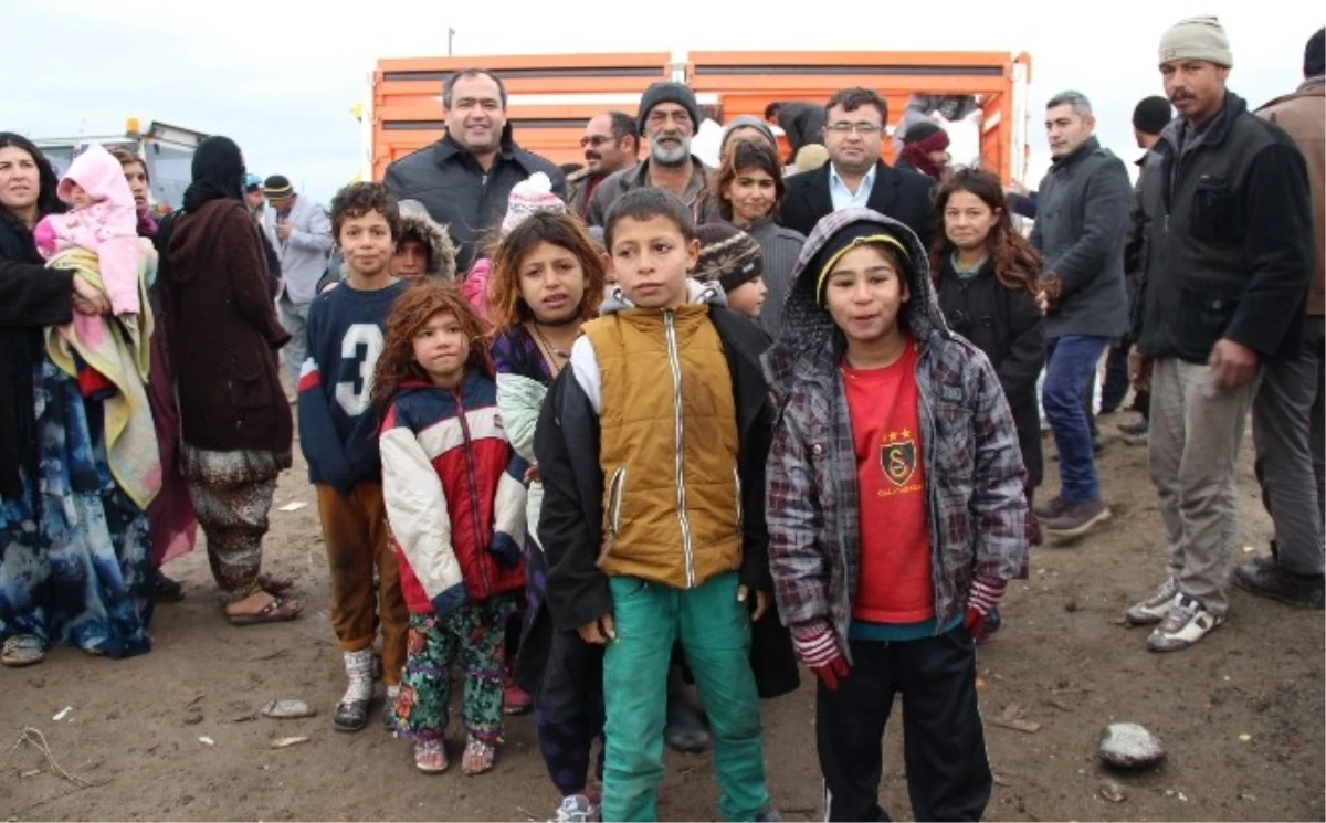 Suriye Türkmenlerinin Çamur İçindeki Çadırlarda Yaşam Mücadelesi