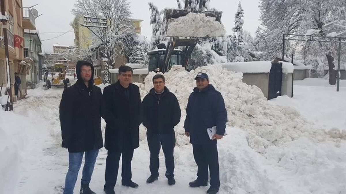 Pazaryeri\'nde Kar 80 Santimetreye Ulaştı