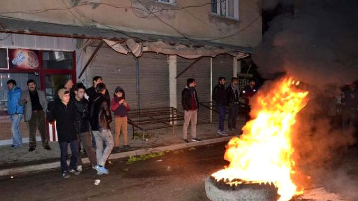 Şanlıurfa\'da Elektrik Kesintisi Protestosu