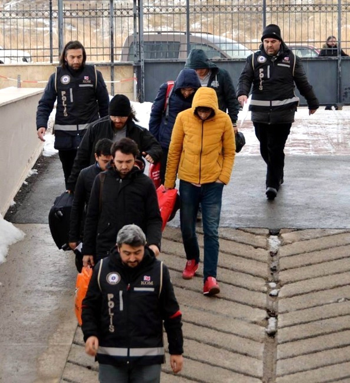 Sivas\'ta Fetö\'den 5 Kişi Tutuklandı