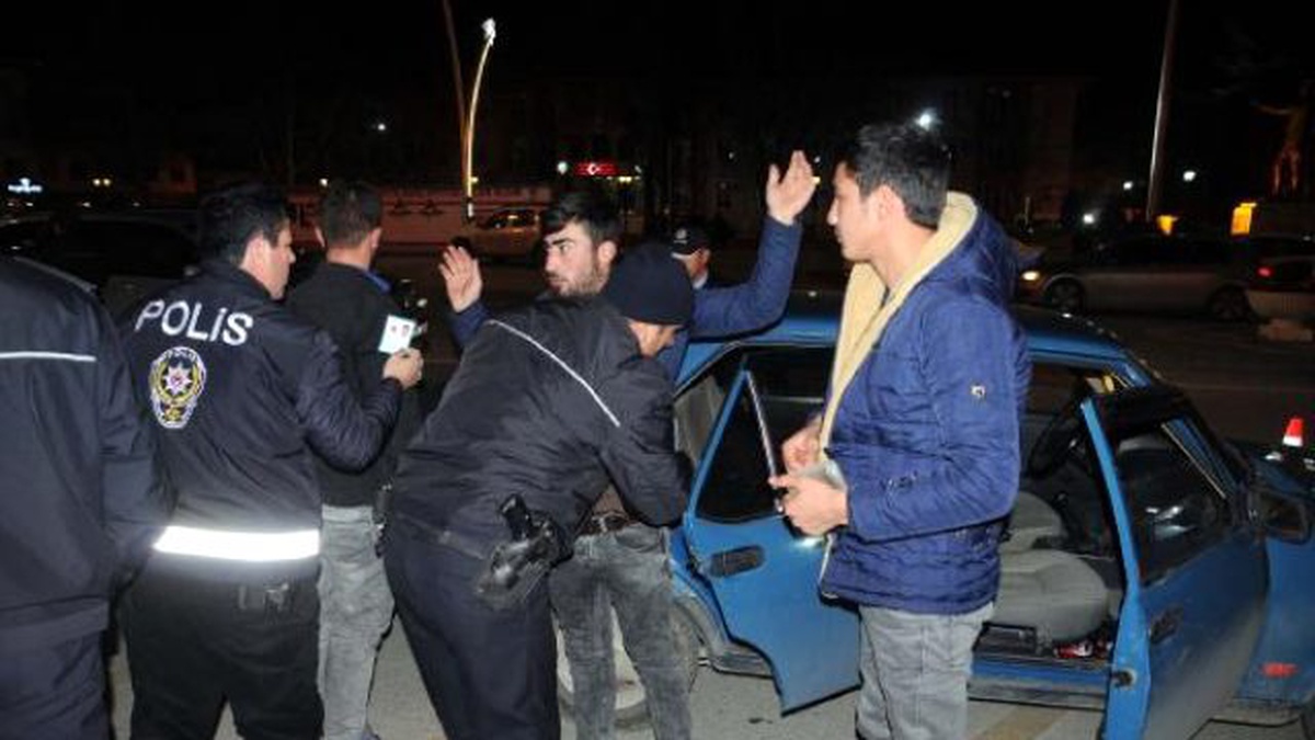 Tokat\'ta 300 Polisle Huzur Operasyonu (2)