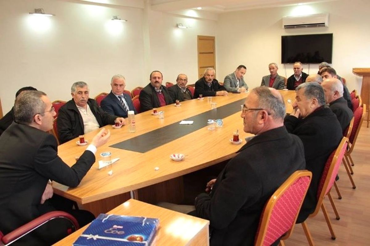 Tosya Köy Muhtarlarından Kaymakam Pişkin\'e Ziyaret